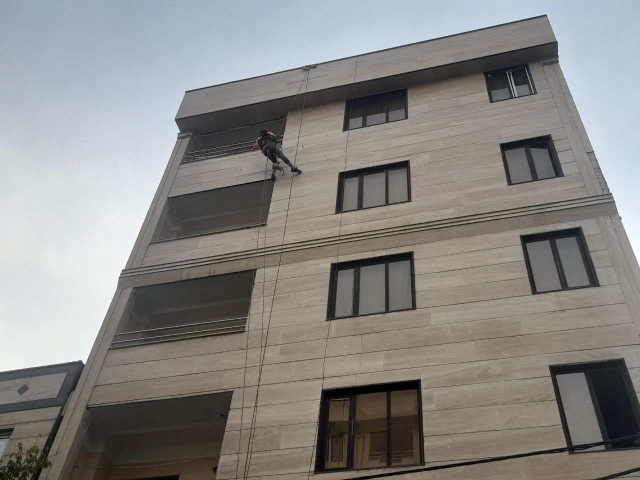 عایق نمای ساختمان در کلاراباد و چابکسر و نشتارود و رودسر