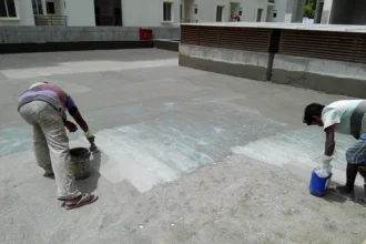 بندکشی پشت بام با مواد عایق رطوبتی