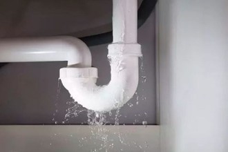 تشخیص ترکیدگی لوله ناودانی و تعمیرات لوله