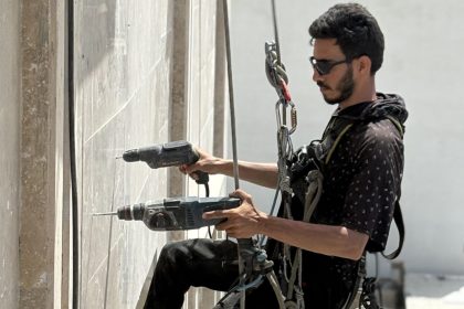 قیمت پیچ کردن نمای ساختمان با راپل